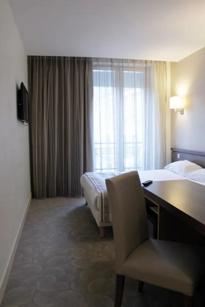 Le Grand De Normandie Hotel Paryż