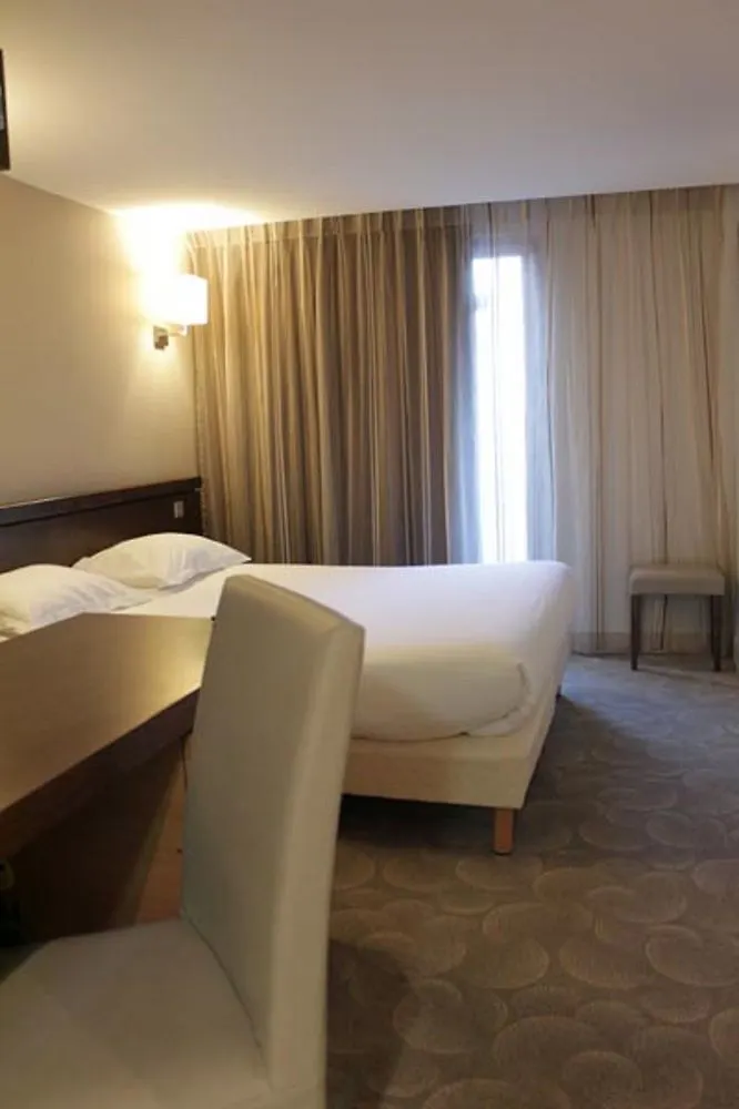 Le Grand De Normandie Hotel Paryż