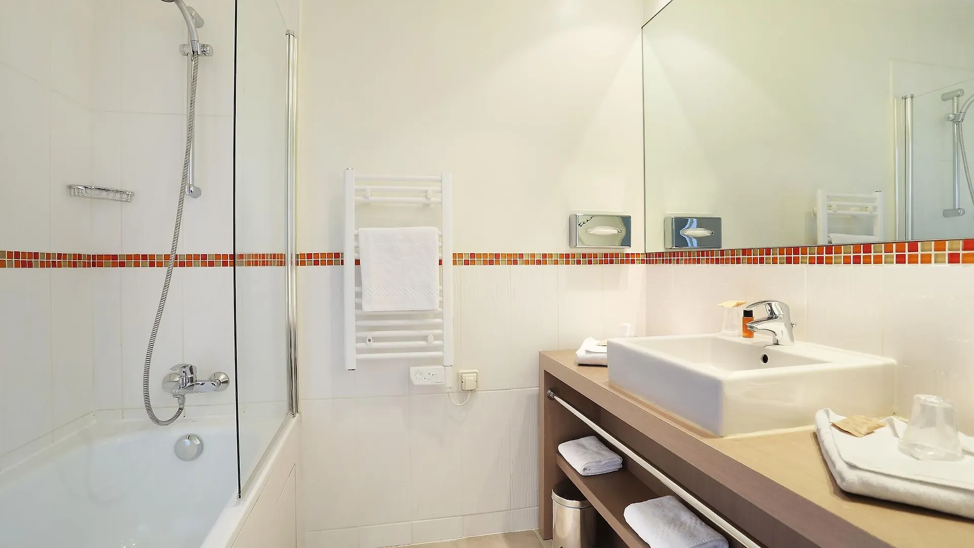 Hotel Le Grand De Normandie 4*