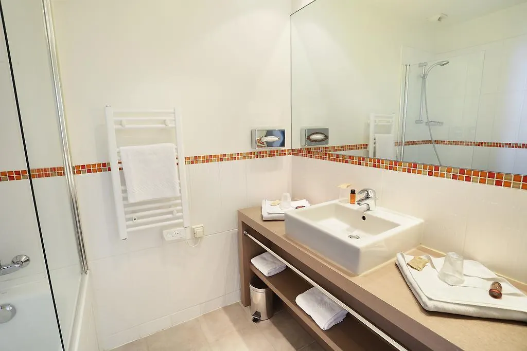 Le Grand De Normandie Hotel 4*