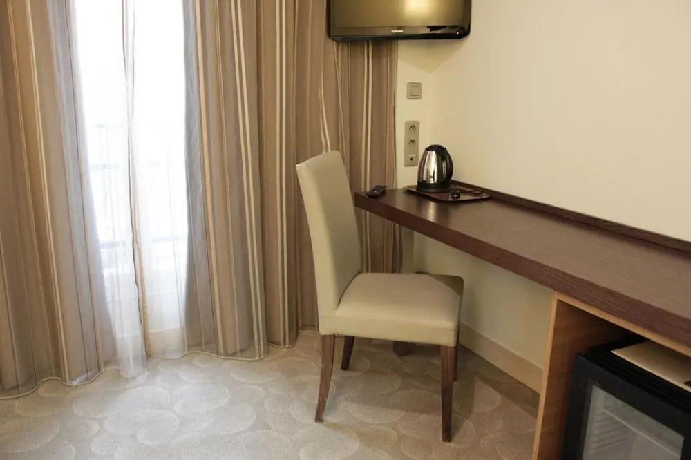 Le Grand De Normandie Hotell Paris