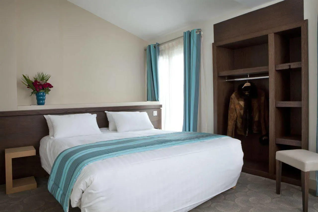 Hotell Le Grand De Normandie 4*